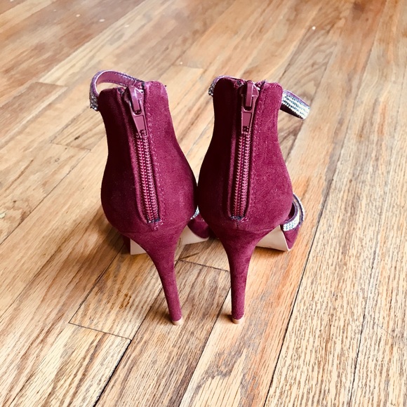 Shoe Republic LA stunning Stiletto with BLING - Picture 4 of 7